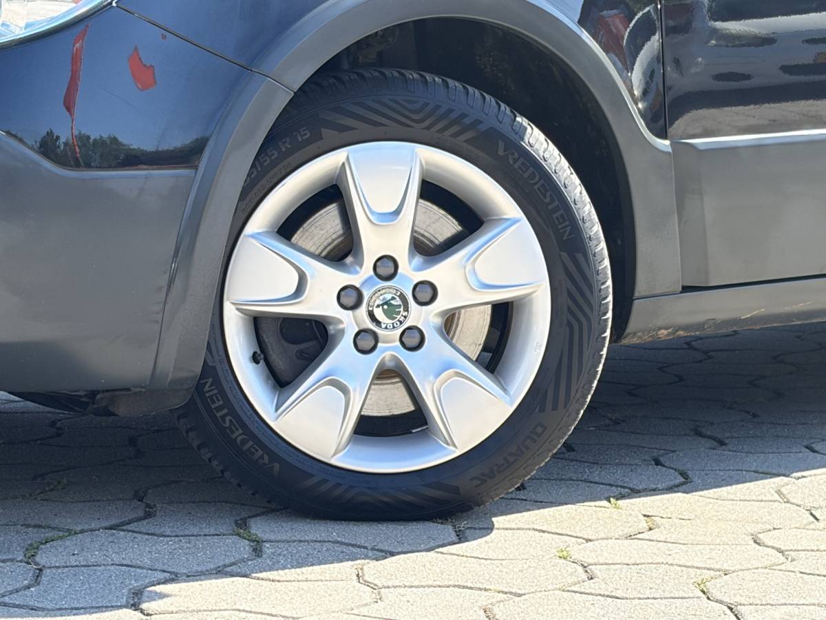 Škoda Roomster ŠKODA Roomster 1.2 TSI Dynamic | AUTOMAAT | Hoge zit | Cruise | Rijklaar met beurt & garantie!