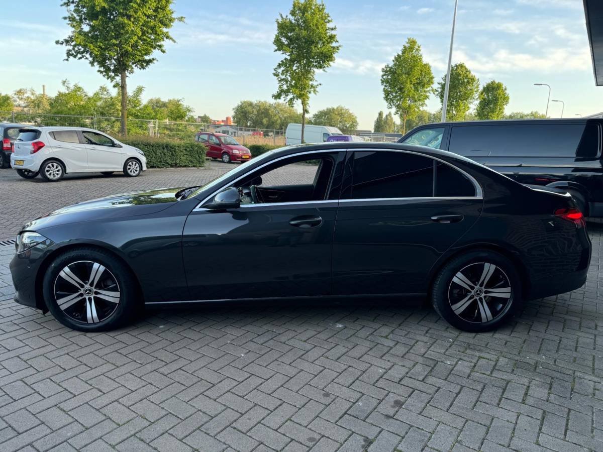Mercedes-Benz C-Klasse Mercedes-Benz C-klasse 180 Luxury Line Automaat 170PK zeer nette Dealer Garantie