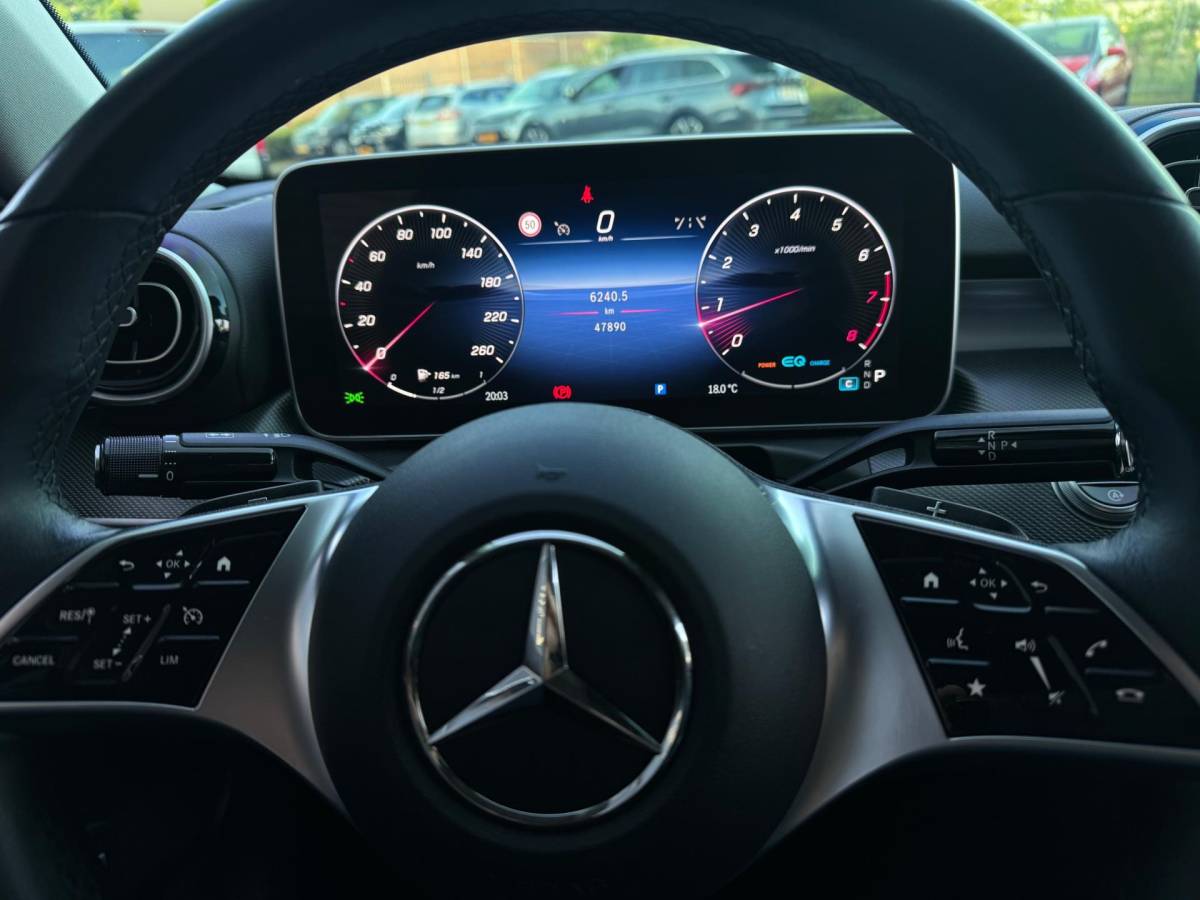 Mercedes-Benz C-Klasse Mercedes-Benz C-klasse 180 Luxury Line Automaat 170PK zeer nette Dealer Garantie