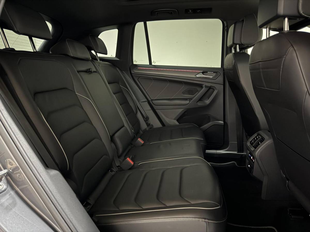 Volkswagen Tiguan Volkswagen Tiguan 1.4 TSI eHybrid R-Line Black Edtion Leer Pano Memory 360°