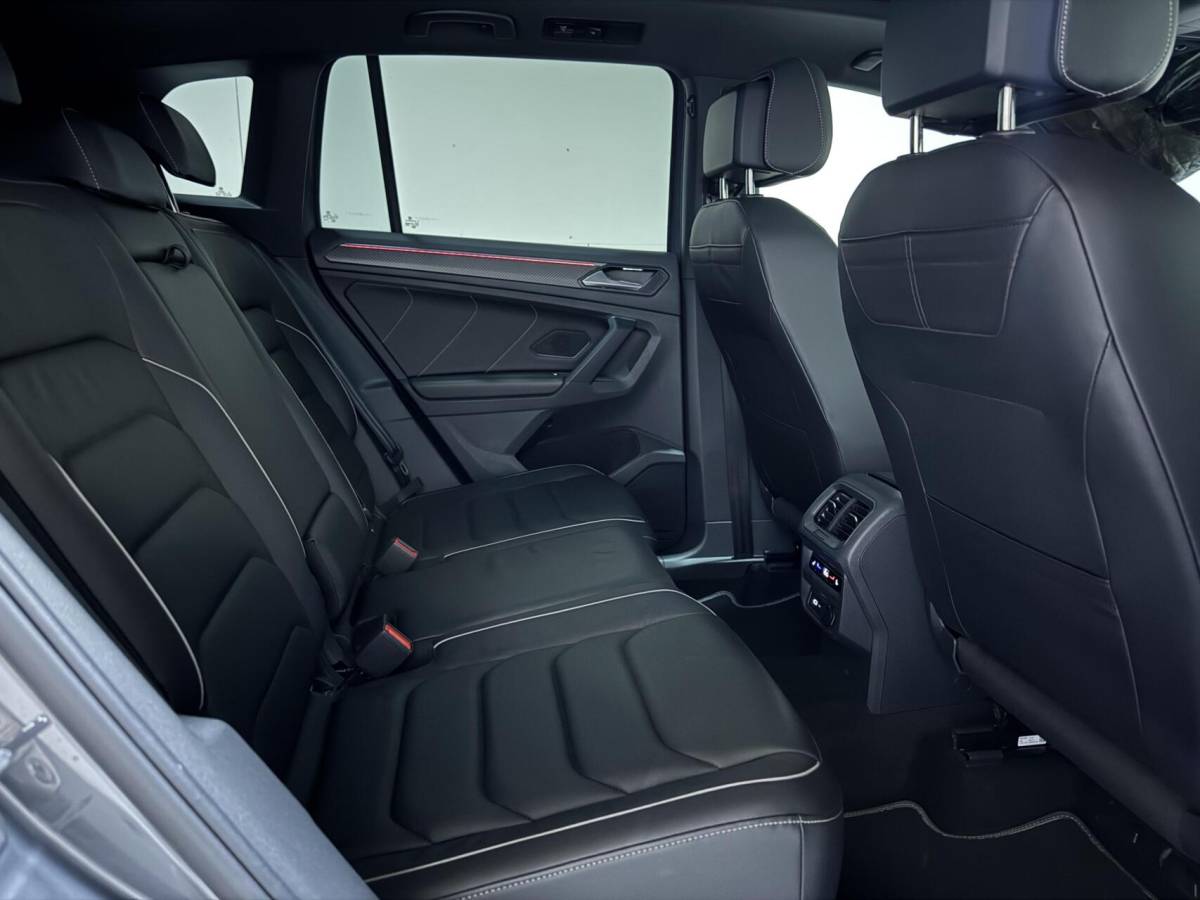 Volkswagen Tiguan Volkswagen Tiguan 1.4 TSI eHybrid R-Line Black Edtion Leer Pano Memory 360°