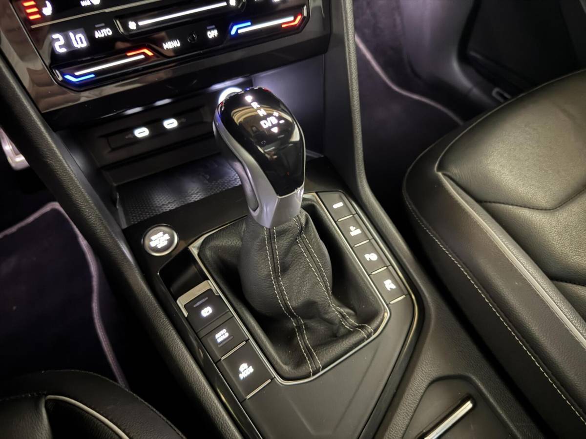 Volkswagen Tiguan Volkswagen Tiguan 1.4 TSI eHybrid R-Line Black Edtion Leer Pano Memory 360°