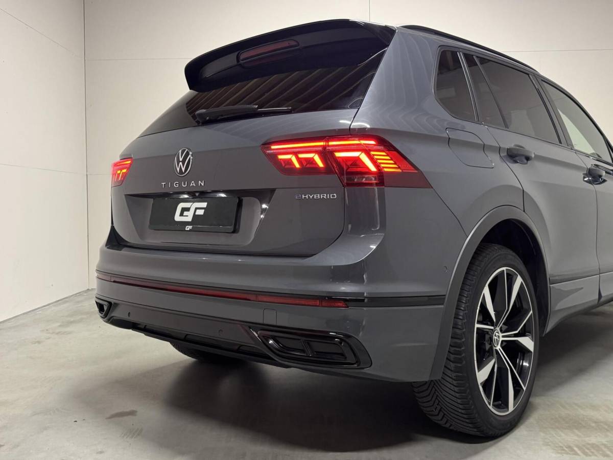 Volkswagen Tiguan Volkswagen Tiguan 1.4 TSI eHybrid R-Line Black Edtion Leer Pano Memory 360°