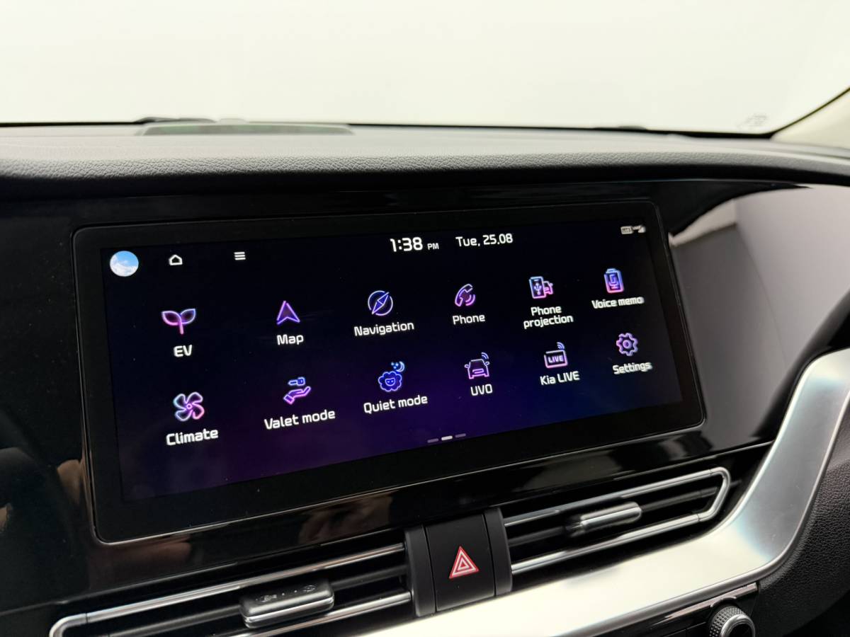 Kia e-Niro Kia e-Niro DynamicLine 64 kWh SOH 96,9% | Warmtepomp | Camera | Carplay&Android | Adaptieve Cruise