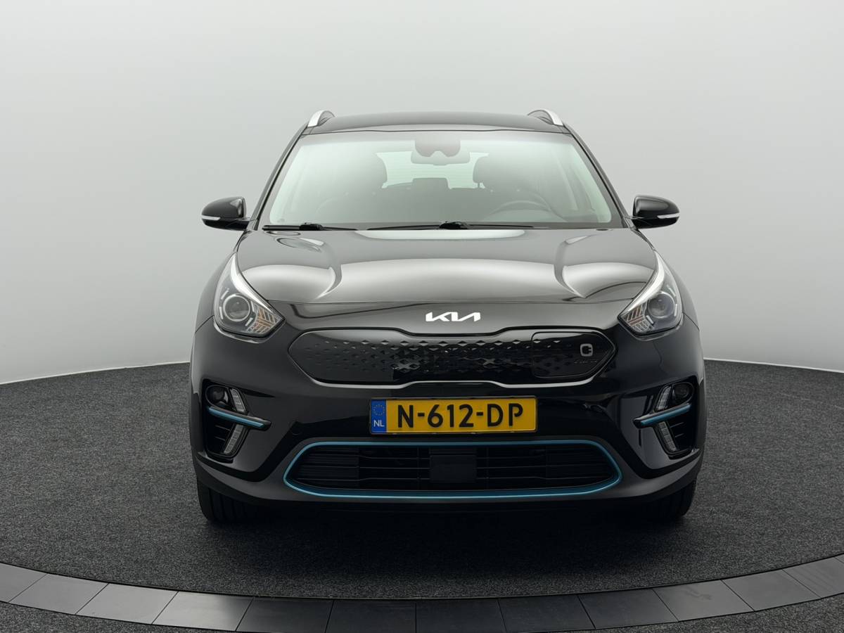 Kia e-Niro Kia e-Niro DynamicLine 64 kWh SOH 96,9% | Warmtepomp | Camera | Carplay&Android | Adaptieve Cruise