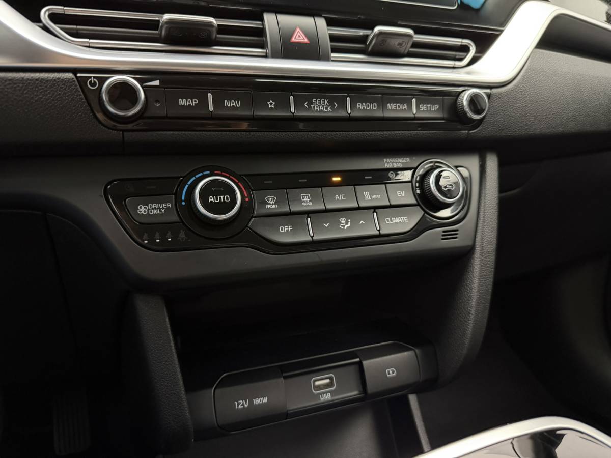 Kia e-Niro Kia e-Niro DynamicLine 64 kWh SOH 96,9% | Warmtepomp | Camera | Carplay&Android | Adaptieve Cruise