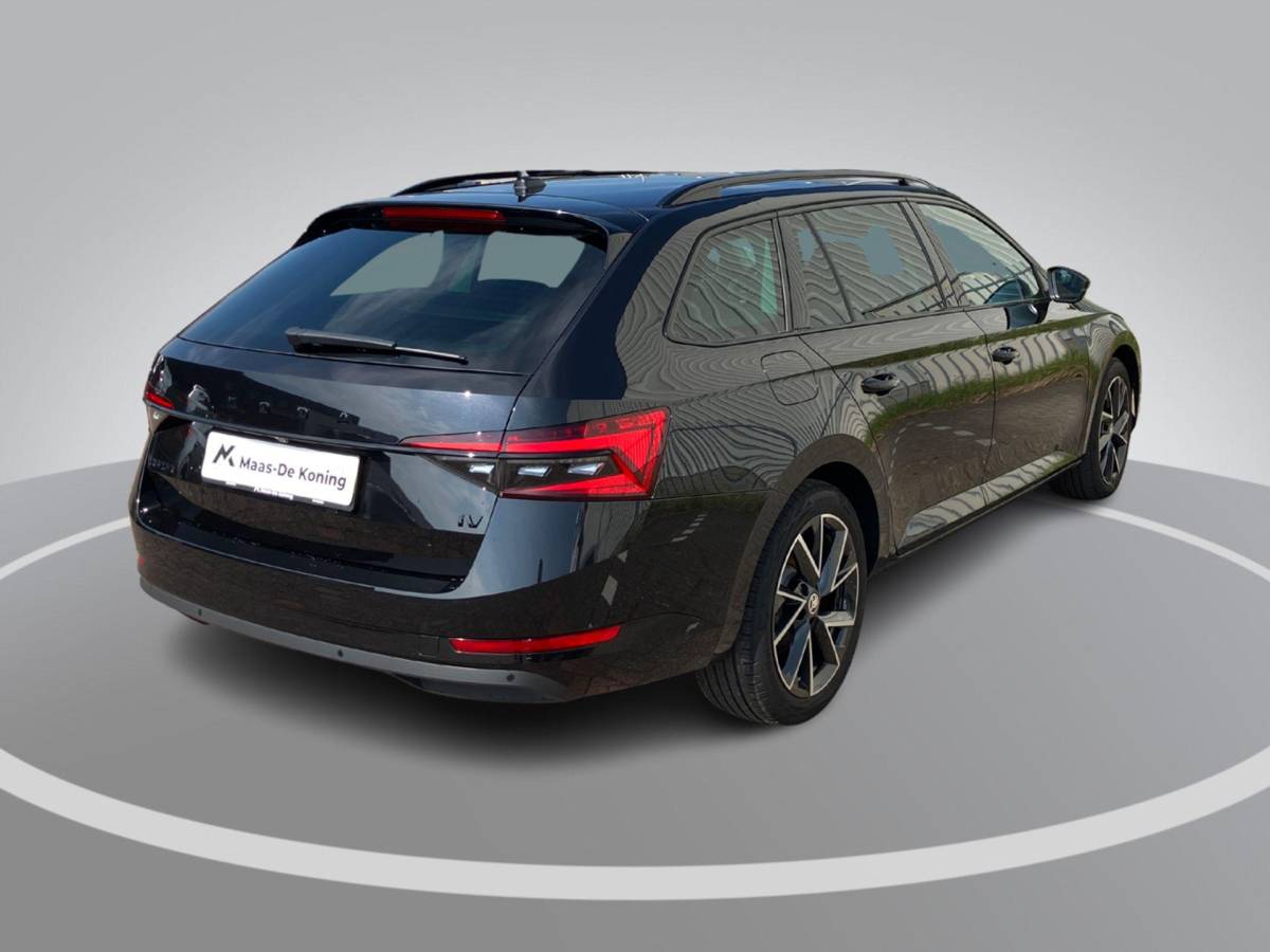 Škoda Superb Skoda Superb Combi 1.4TSI 160kW/218PK iV Business Edition Plus · Navigatie · Apple/Android Car Play · Camera + Parkeersensoren · Garantie t/m 27-03-2028 of 60000km.