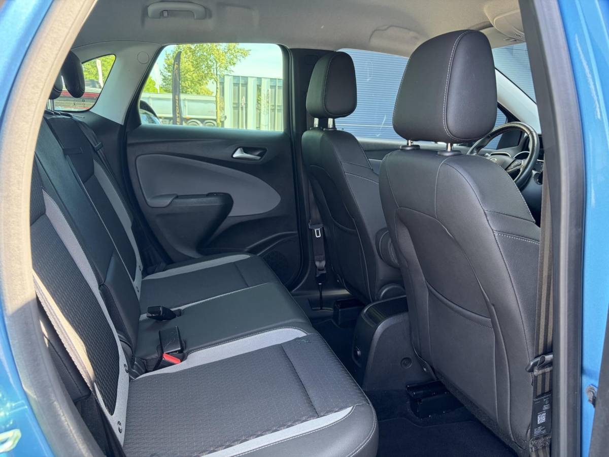 Opel Crossland X Opel Crossland X 1.2 Turbo Innovation ✓1e Eigenaar✓Dealer Onderhouden✓360° Camera✓Carplay✓Navi✓6 Bak✓110pk✓Keylss✓Halfleder✓Pdc V+A✓Lm velgen✓N.A.P✓Rijstrooksensor✓Dodehoeksensor✓Apk tot 09-2028