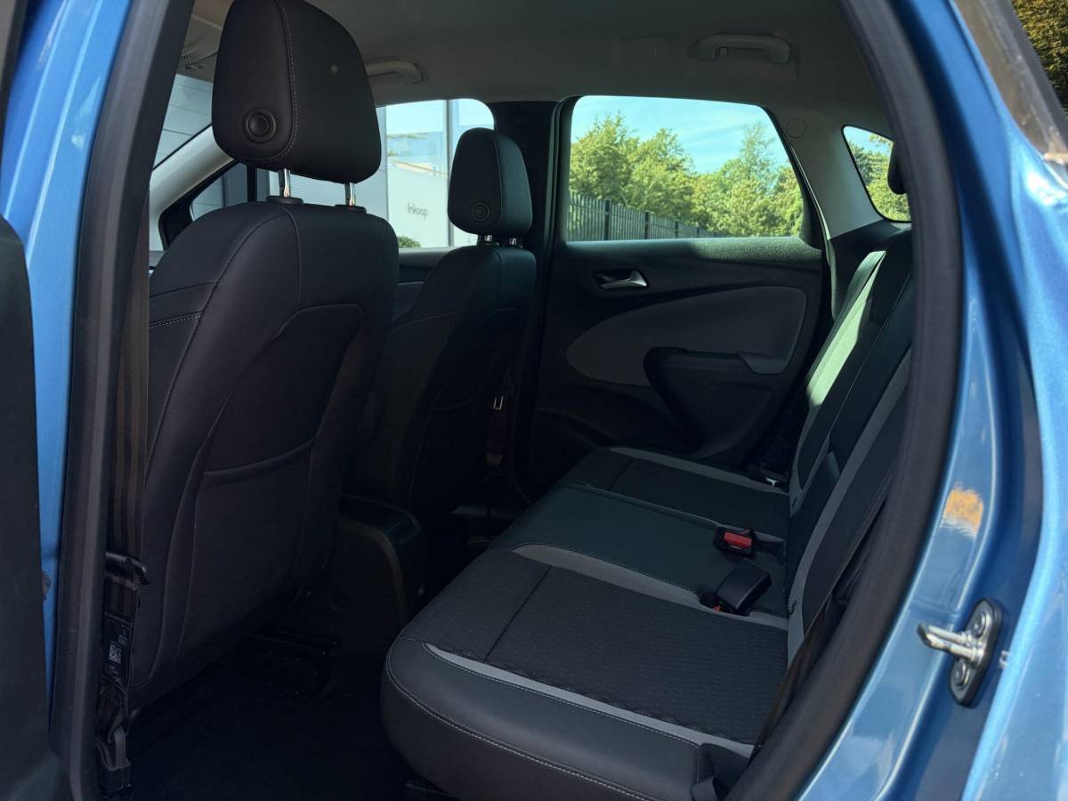 Opel Crossland X Opel Crossland X 1.2 Turbo Innovation ✓1e Eigenaar✓Dealer Onderhouden✓360° Camera✓Carplay✓Navi✓6 Bak✓110pk✓Keylss✓Halfleder✓Pdc V+A✓Lm velgen✓N.A.P✓Rijstrooksensor✓Dodehoeksensor✓Apk tot 09-2028