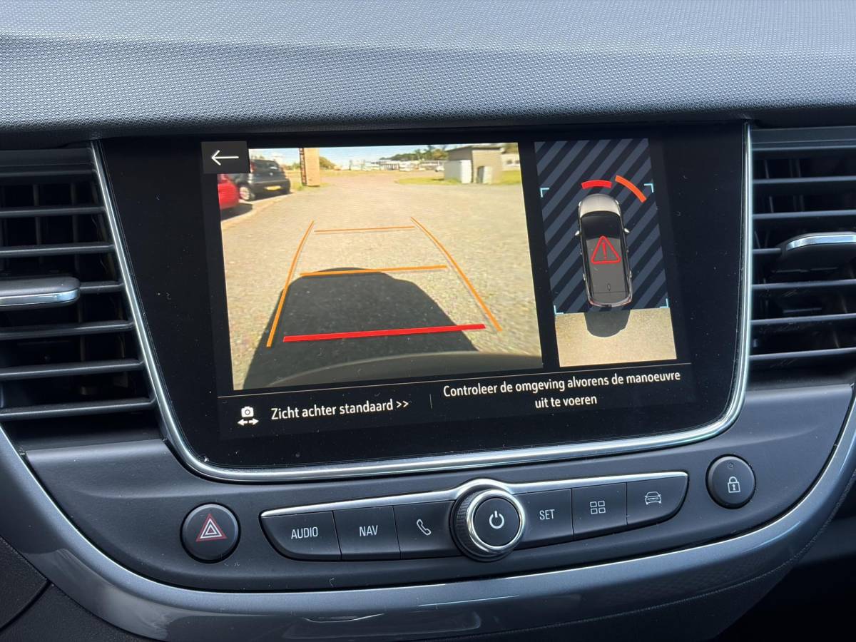 Opel Crossland X Opel Crossland X 1.2 Turbo Innovation ✓1e Eigenaar✓Dealer Onderhouden✓360° Camera✓Carplay✓Navi✓6 Bak✓110pk✓Keylss✓Halfleder✓Pdc V+A✓Lm velgen✓N.A.P✓Rijstrooksensor✓Dodehoeksensor✓Apk tot 09-2028
