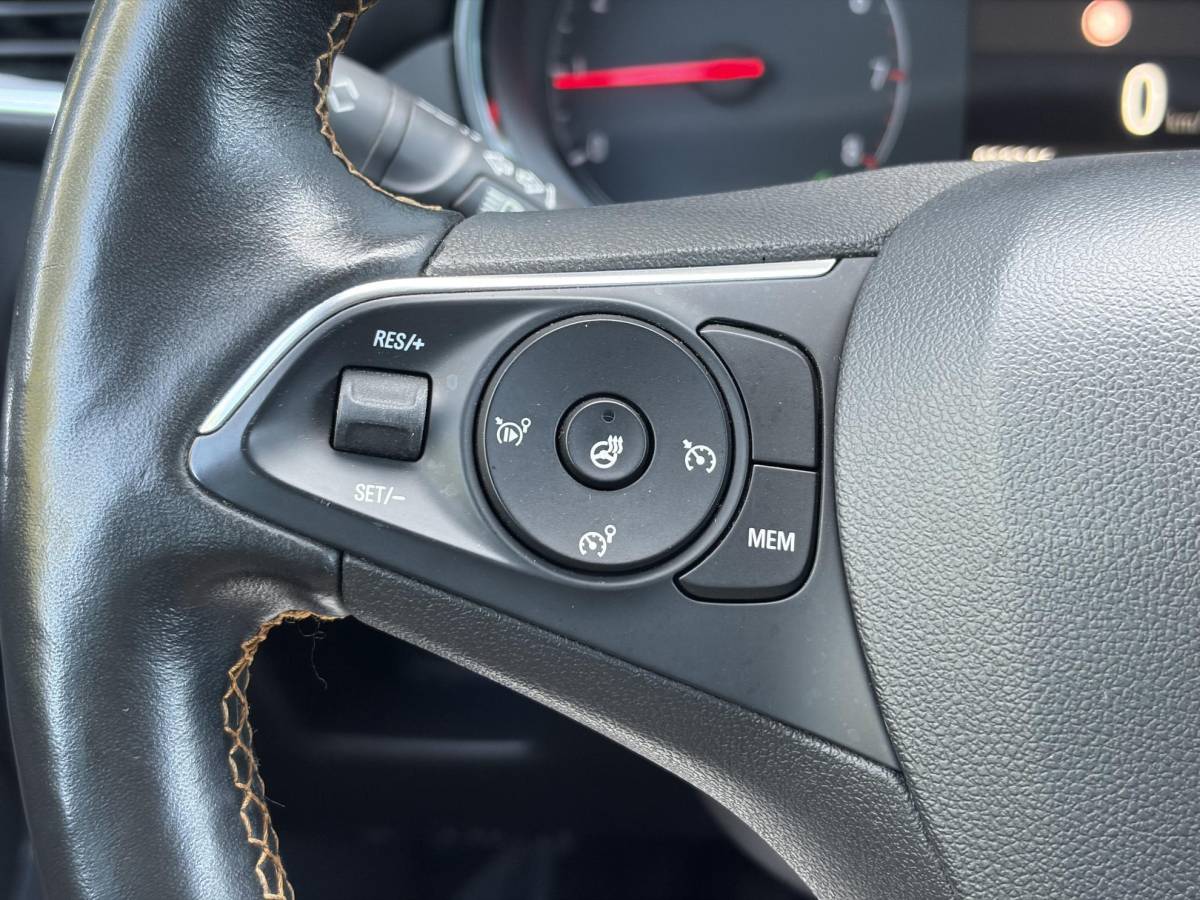 Opel Crossland X Opel Crossland X 1.2 Turbo Innovation ✓1e Eigenaar✓Dealer Onderhouden✓360° Camera✓Carplay✓Navi✓6 Bak✓110pk✓Keylss✓Halfleder✓Pdc V+A✓Lm velgen✓N.A.P✓Rijstrooksensor✓Dodehoeksensor✓Apk tot 09-2028
