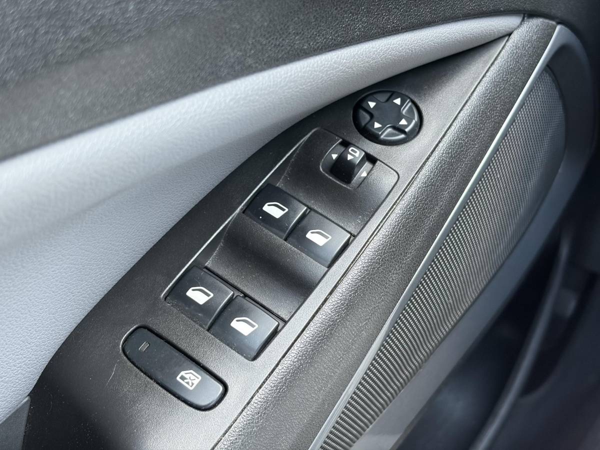 Opel Crossland X Opel Crossland X 1.2 Turbo Innovation ✓1e Eigenaar✓Dealer Onderhouden✓360° Camera✓Carplay✓Navi✓6 Bak✓110pk✓Keylss✓Halfleder✓Pdc V+A✓Lm velgen✓N.A.P✓Rijstrooksensor✓Dodehoeksensor✓Apk tot 09-2028