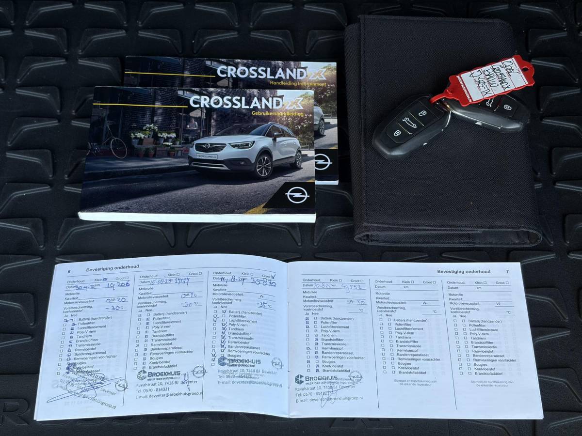 Opel Crossland X Opel Crossland X 1.2 Turbo Innovation ✓1e Eigenaar✓Dealer Onderhouden✓360° Camera✓Carplay✓Navi✓6 Bak✓110pk✓Keylss✓Halfleder✓Pdc V+A✓Lm velgen✓N.A.P✓Rijstrooksensor✓Dodehoeksensor✓Apk tot 09-2028