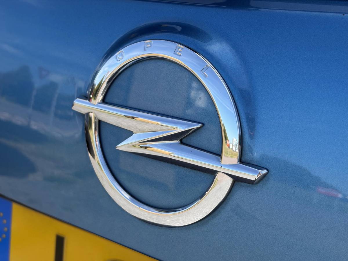 Opel Crossland X Opel Crossland X 1.2 Turbo Innovation ✓1e Eigenaar✓Dealer Onderhouden✓360° Camera✓Carplay✓Navi✓6 Bak✓110pk✓Keylss✓Halfleder✓Pdc V+A✓Lm velgen✓N.A.P✓Rijstrooksensor✓Dodehoeksensor✓Apk tot 09-2028