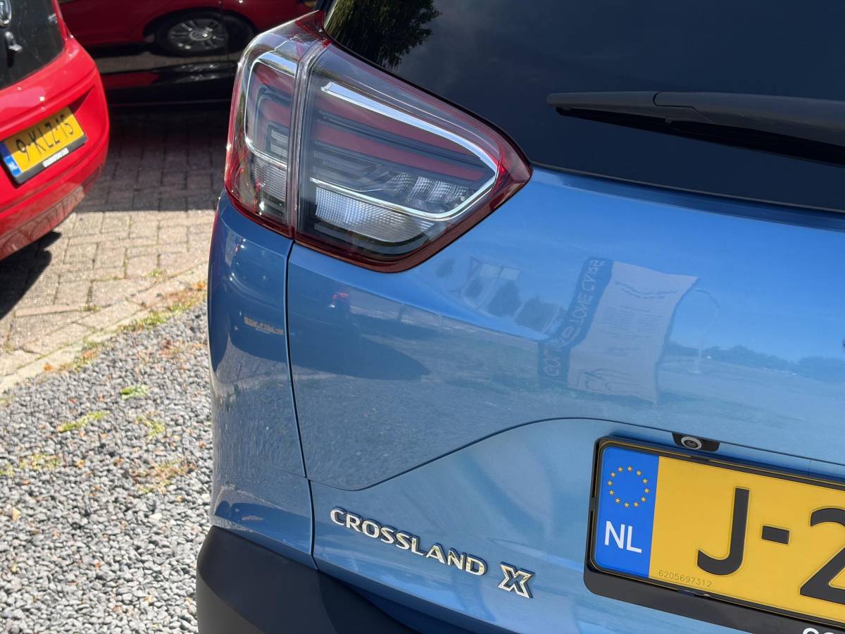 Opel Crossland X Opel Crossland X 1.2 Turbo Innovation ✓1e Eigenaar✓Dealer Onderhouden✓360° Camera✓Carplay✓Navi✓6 Bak✓110pk✓Keylss✓Halfleder✓Pdc V+A✓Lm velgen✓N.A.P✓Rijstrooksensor✓Dodehoeksensor✓Apk tot 09-2028