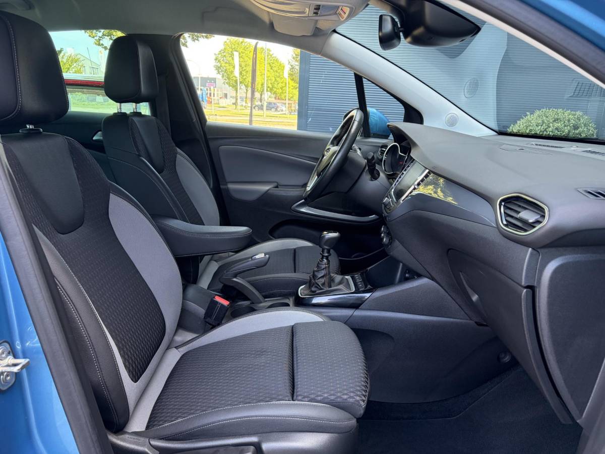 Opel Crossland X Opel Crossland X 1.2 Turbo Innovation ✓1e Eigenaar✓Dealer Onderhouden✓360° Camera✓Carplay✓Navi✓6 Bak✓110pk✓Keylss✓Halfleder✓Pdc V+A✓Lm velgen✓N.A.P✓Rijstrooksensor✓Dodehoeksensor✓Apk tot 09-2028