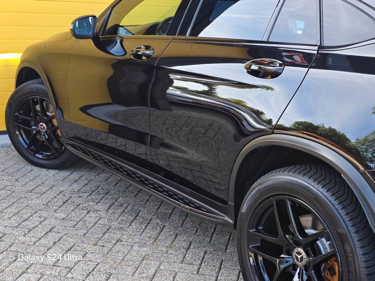 Mercedes-Benz GLC Mercedes-Benz GLC-klasse Coupé 350e 4MATIC AMG 63 Look / Acc / Open Dak / Leder / Grote Scherm / Camera / Led / Pdc / 19 Inch