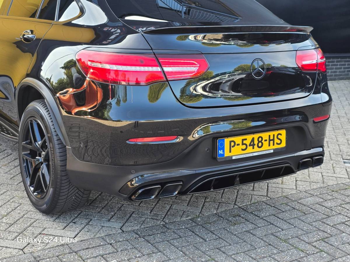 Mercedes-Benz GLC Mercedes-Benz GLC-klasse Coupé 350e 4MATIC AMG 63 Look / Acc / Open Dak / Leder / Grote Scherm / Camera / Led / Pdc / 19 Inch