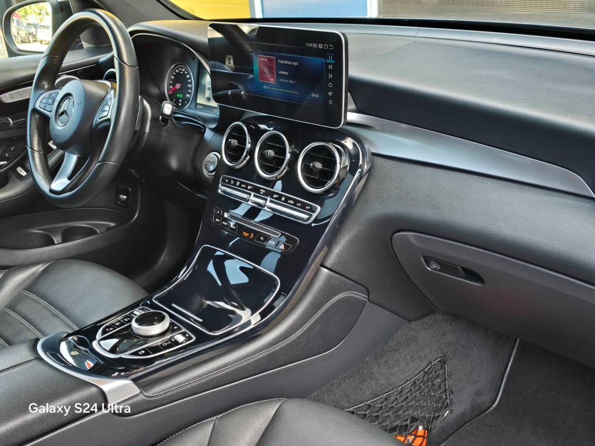 Mercedes-Benz GLC Mercedes-Benz GLC-klasse Coupé 350e 4MATIC AMG 63 Look / Acc / Open Dak / Leder / Grote Scherm / Camera / Led / Pdc / 19 Inch