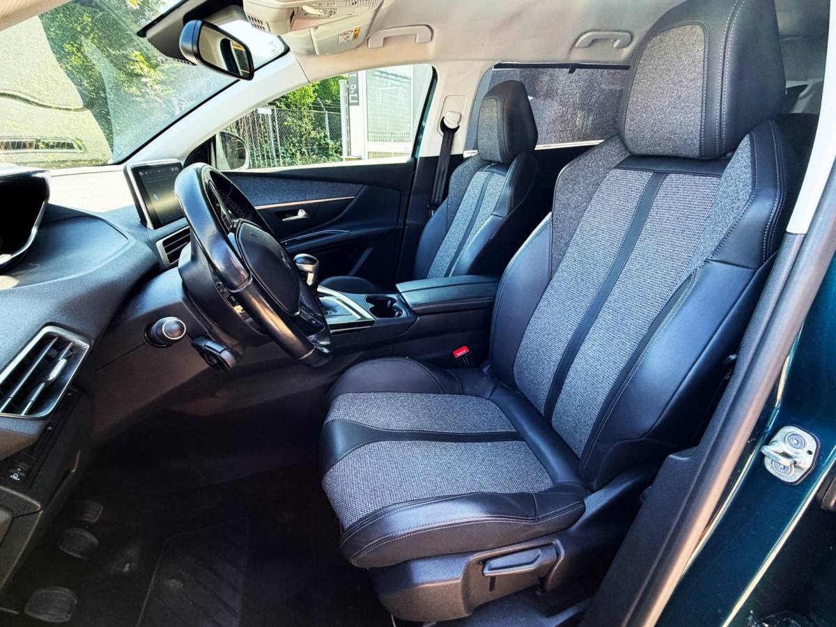 Peugeot 5008 Peugeot 5008 1.2 PureTech GT-Line 7 pers Carplay_Trekh_Navi_Leder
