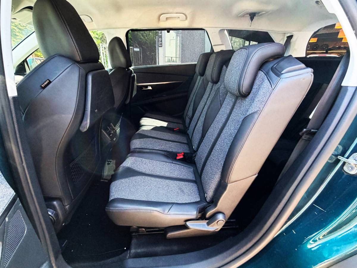 Peugeot 5008 Peugeot 5008 1.2 PureTech GT-Line 7 pers Carplay_Trekh_Navi_Leder