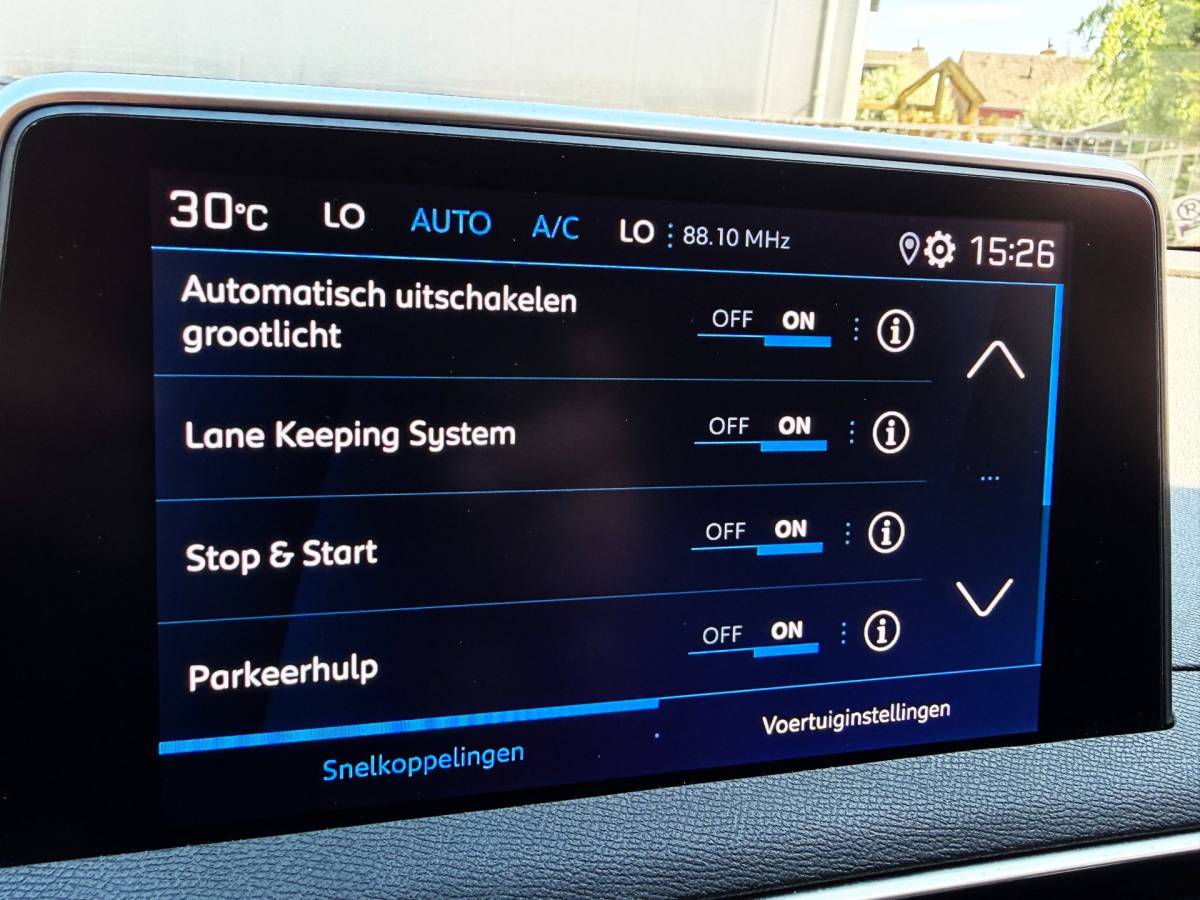 Peugeot 5008 Peugeot 5008 1.2 PureTech GT-Line 7 pers Carplay_Trekh_Navi_Leder