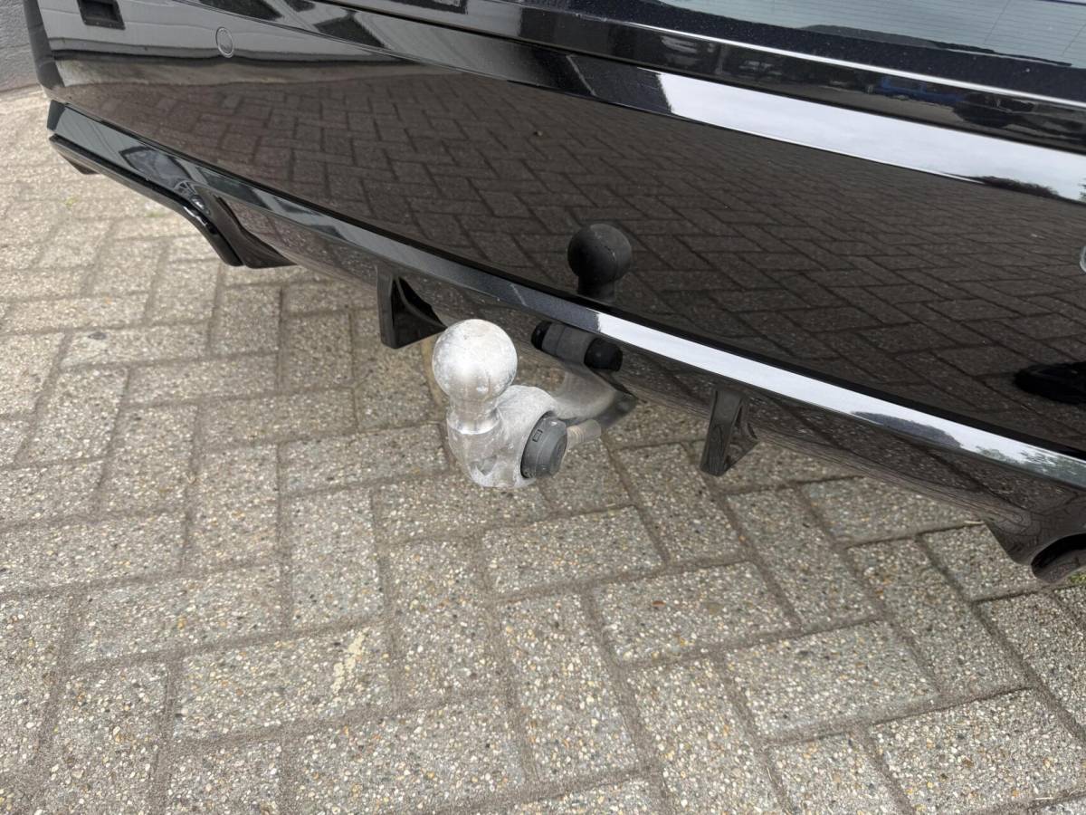 BMW X1 BMW X1 xDrive30e M SPORT MASSAGE ,PANO ,LEER ,HEAD UP