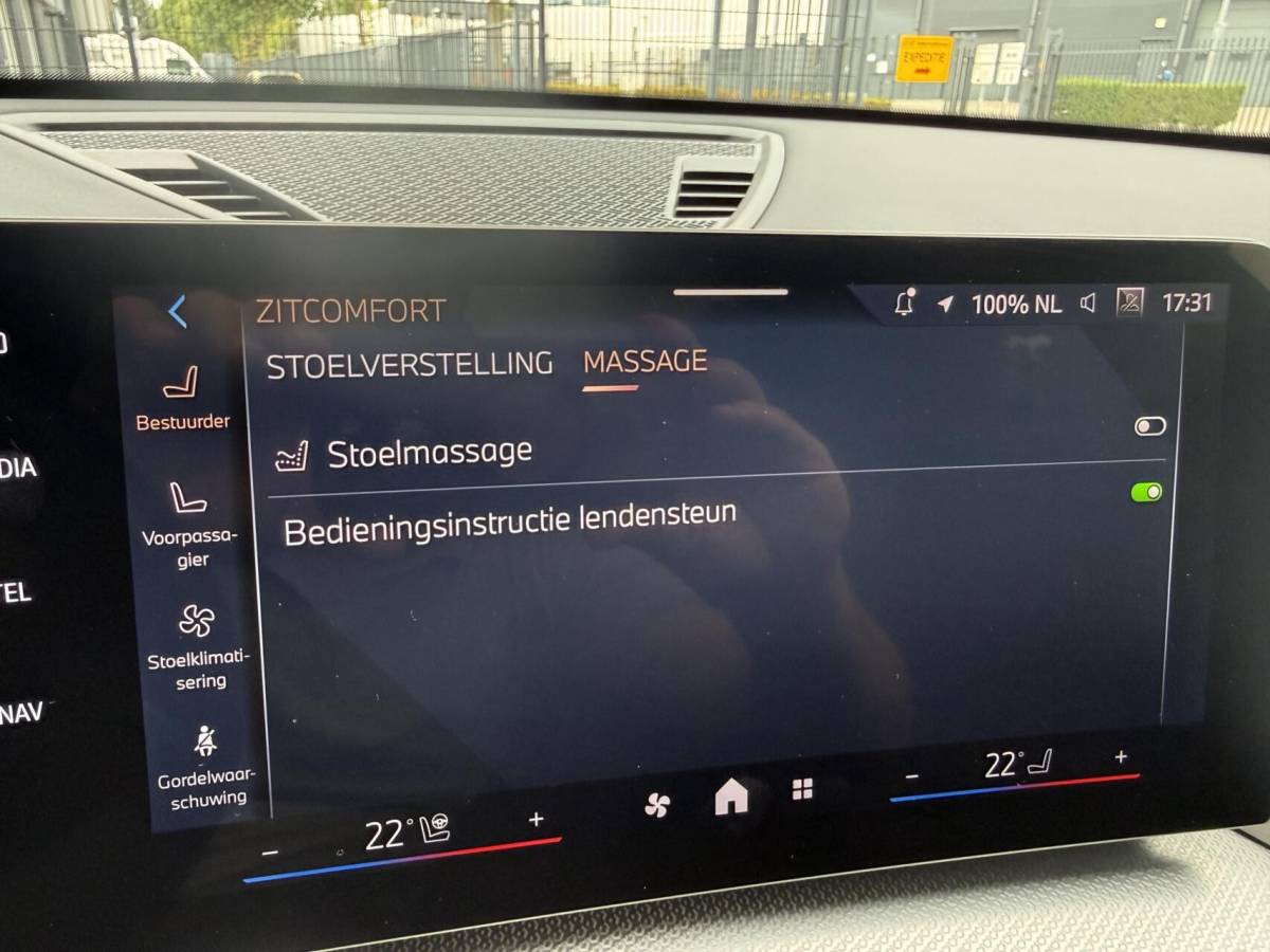 BMW X1 BMW X1 xDrive30e M SPORT MASSAGE ,PANO ,LEER ,HEAD UP
