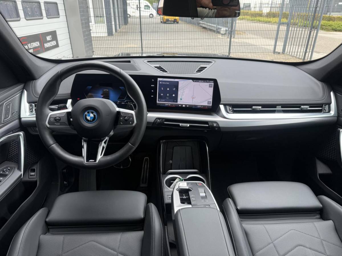 BMW X1 BMW X1 xDrive30e M SPORT MASSAGE ,PANO ,LEER ,HEAD UP