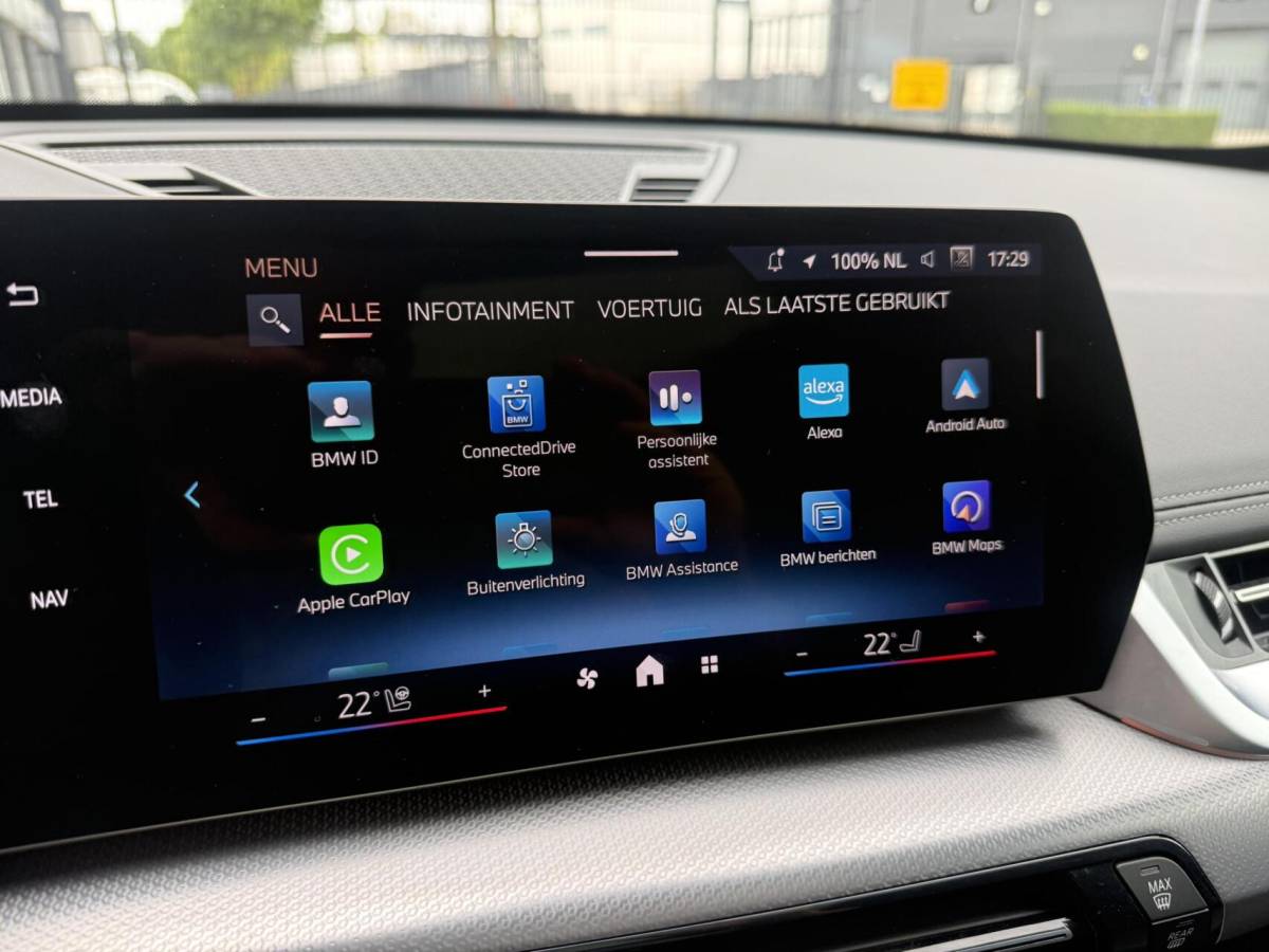 BMW X1 BMW X1 xDrive30e M SPORT MASSAGE ,PANO ,LEER ,HEAD UP
