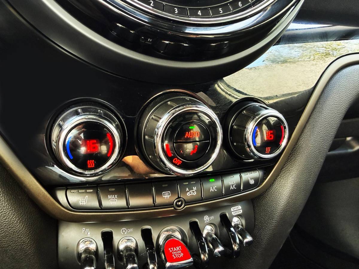 MINI Countryman Mini Countryman 1.5 One Navi_Clima_parkeer assist_Cruise_Botssensor