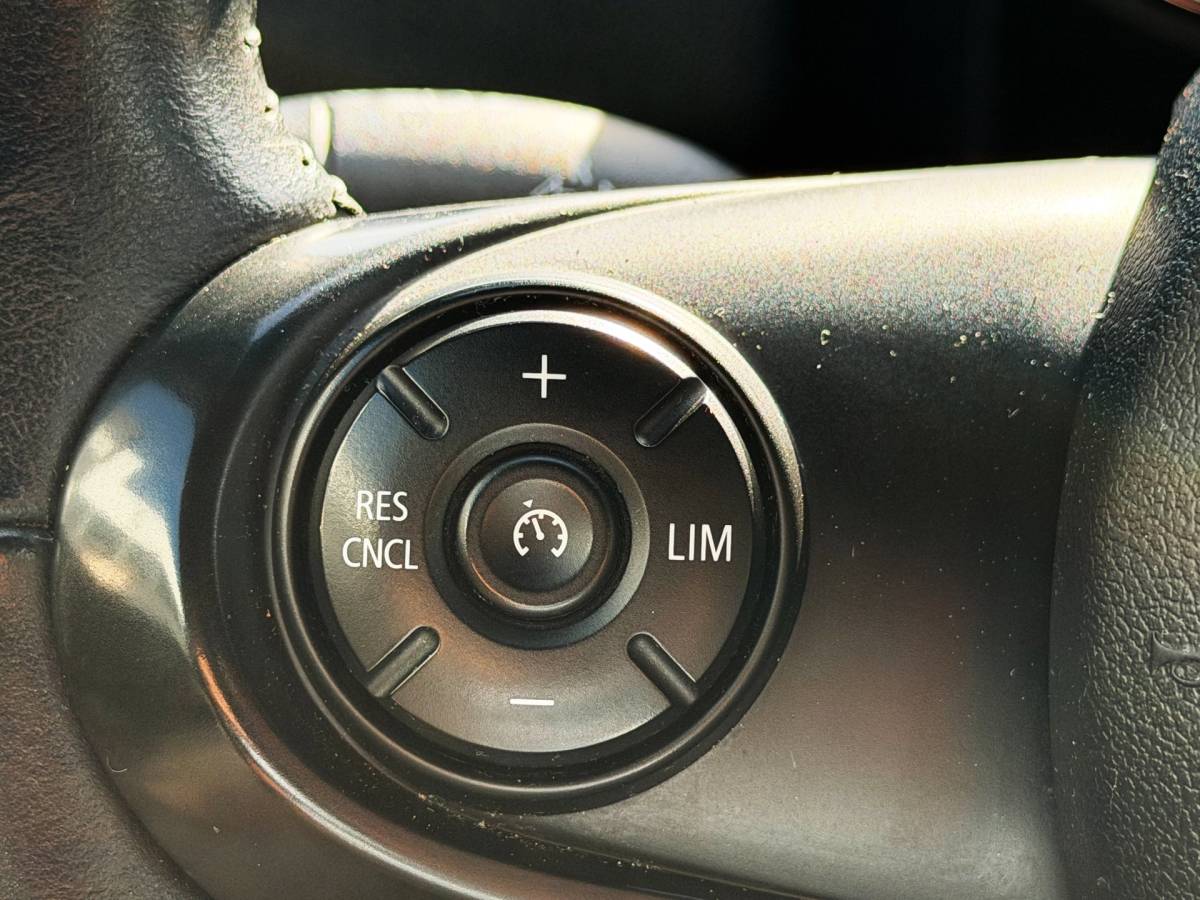 MINI Countryman Mini Countryman 1.5 One Navi_Clima_parkeer assist_Cruise_Botssensor