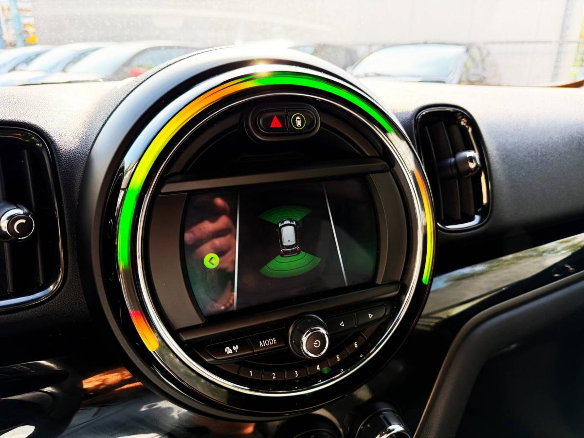 MINI Countryman Mini Countryman 1.5 One Navi_Clima_parkeer assist_Cruise_Botssensor