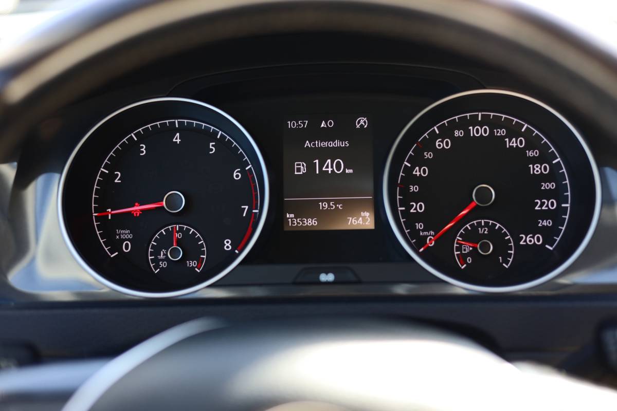 Volkswagen Golf Volkswagen Golf 1.0 TSI COMFORTLINE | NAVI | CARPLAY | CAMERA