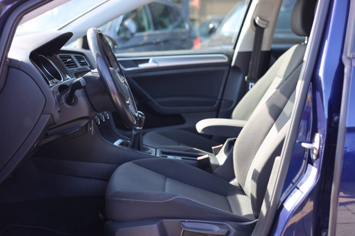 Volkswagen Golf Volkswagen Golf 1.0 TSI COMFORTLINE | NAVI | CARPLAY | CAMERA