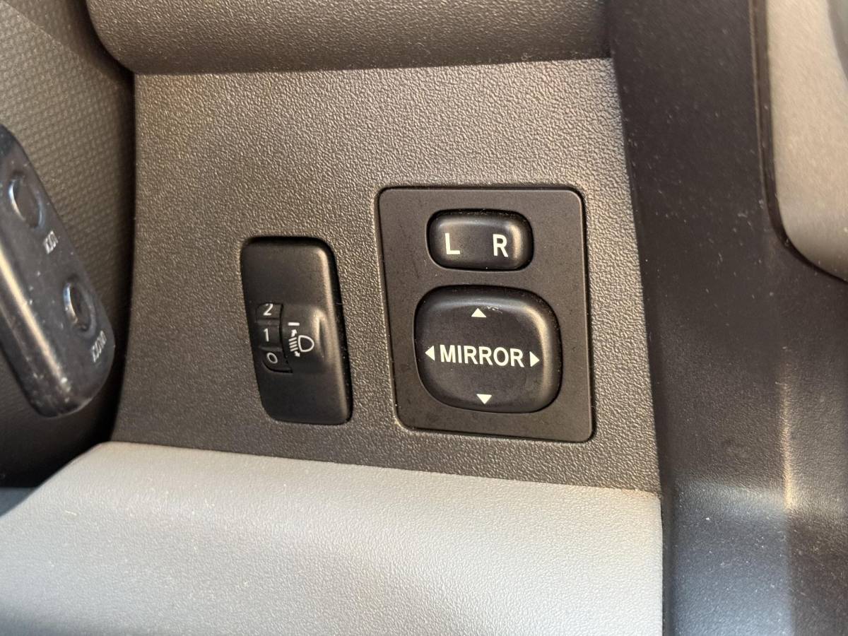 Daihatsu Sirion Daihatsu Sirion 2 1.3-16V Sense Automaat|Airco|Elektr. Ramen|LM Velgen|N.A.P|APK tot 04-2027