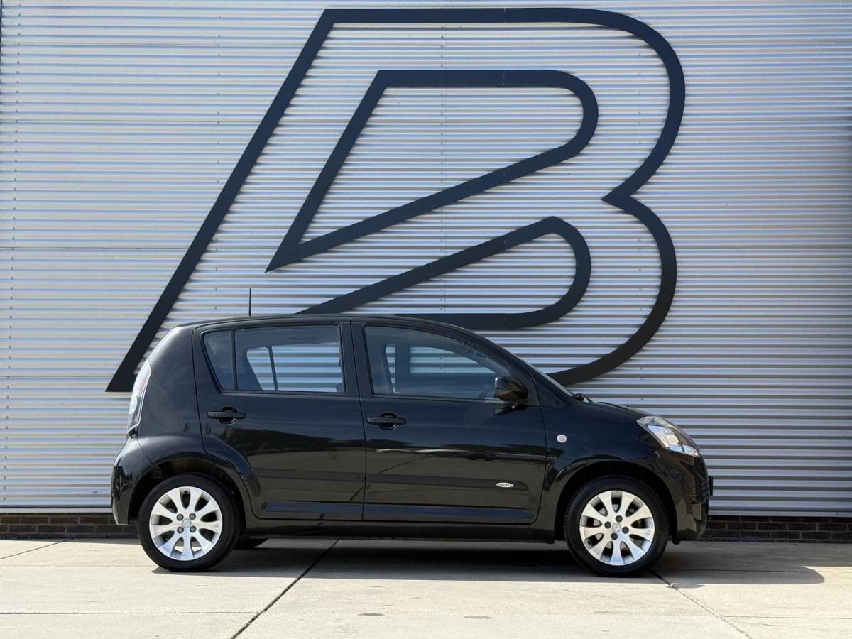 Daihatsu Sirion Daihatsu Sirion 2 1.3-16V Sense Automaat|Airco|Elektr. Ramen|LM Velgen|N.A.P|APK tot 04-2027