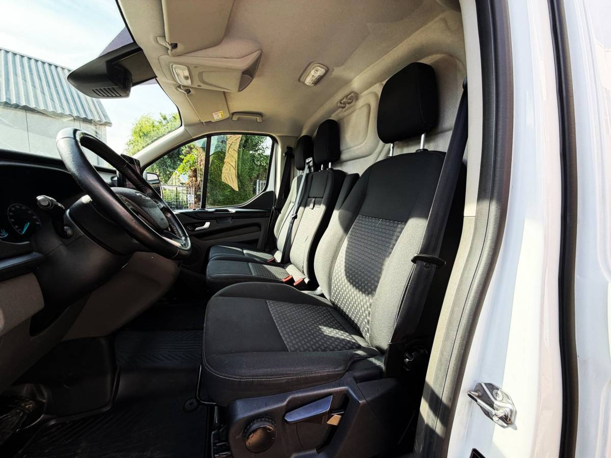 Ford Transit Custom Ford Transit Custom 320 2.0 TDCI L2H2 Trend automaat_Carplay_Clima_Cruise