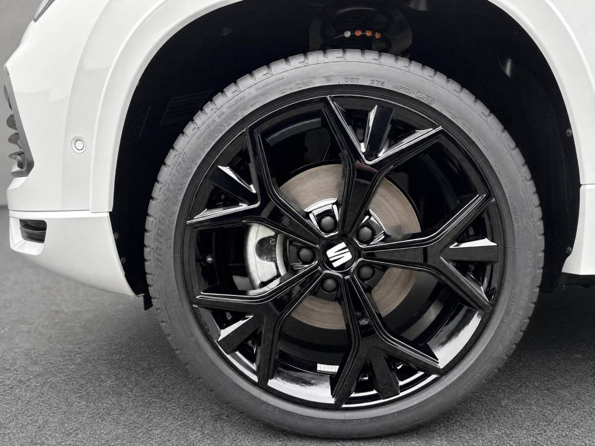 SEAT Ateca SEAT Ateca FR Business Intense 1.5 TSI 110 kW / 150 PK SUV 7 versn. DSG | 19” Lichtmetalen Velgen | 5000,- euro Herwaardering!!