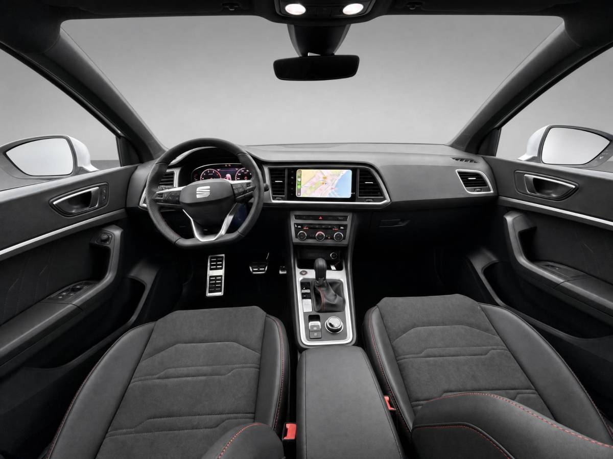 SEAT Ateca SEAT Ateca FR Business Intense 1.5 TSI 110 kW / 150 PK SUV 7 versn. DSG | 19” Lichtmetalen Velgen | 5000,- euro Herwaardering!!