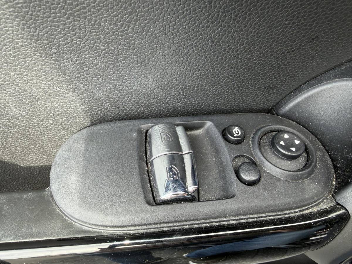 MINI 3-Deurs MINI 3-Deurs 1.5 Cooper John Cooper Works | Panoramadak | Camera | Harmon Kardon | DAB |