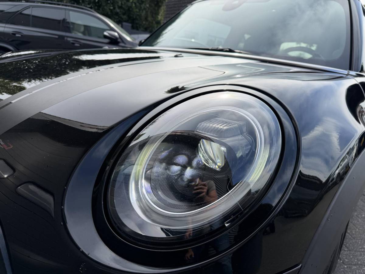 MINI 3-Deurs MINI 3-Deurs 1.5 Cooper John Cooper Works | Panoramadak | Camera | Harmon Kardon | DAB |