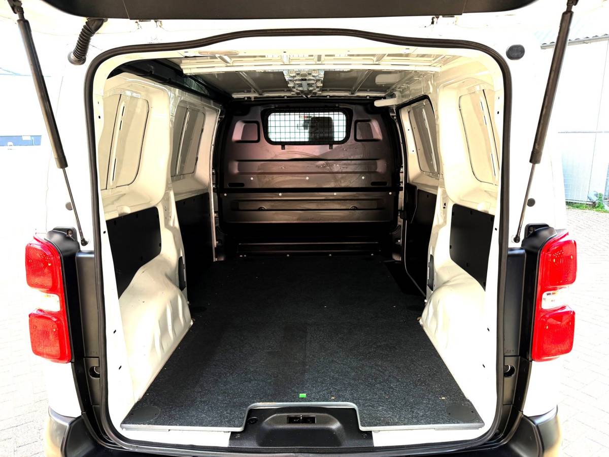 Peugeot Expert Peugeot EXPERT 1.5 BlueHDI 120 Standard Pro camera_carplay_Stoelverw