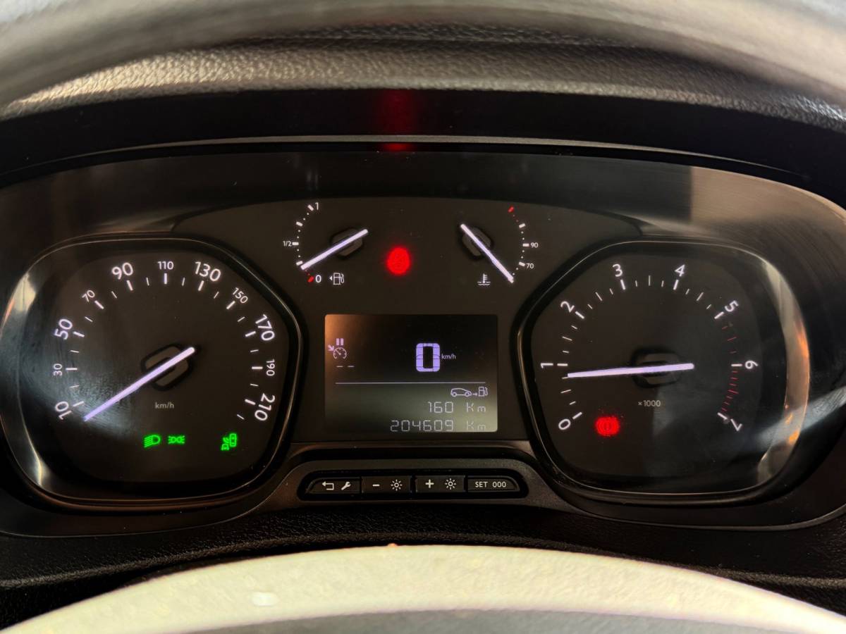 Peugeot Expert Peugeot EXPERT 1.5 BlueHDI 120 Standard Pro camera_carplay_Stoelverw
