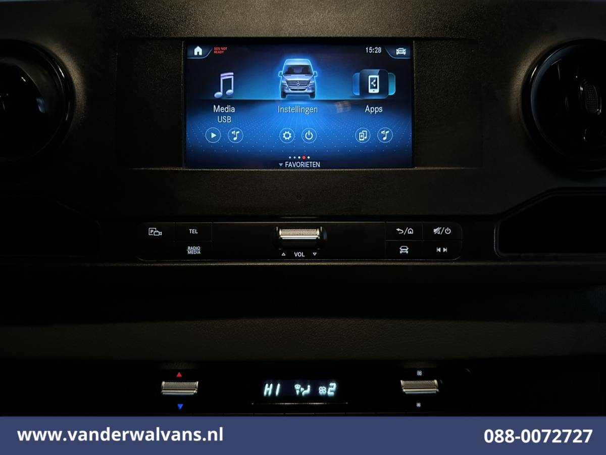 Mercedes-Benz Sprinter Mercedes-Benz Sprinter 314 CDI 143pk L2H2 Euro6 Airco | Imperiaal | Camera | Apple Carplay | LM Velgen | Cruisecontrol Android Auto, Trekhaak, Sidebars, Bumper Kit, Bijrijdersbank