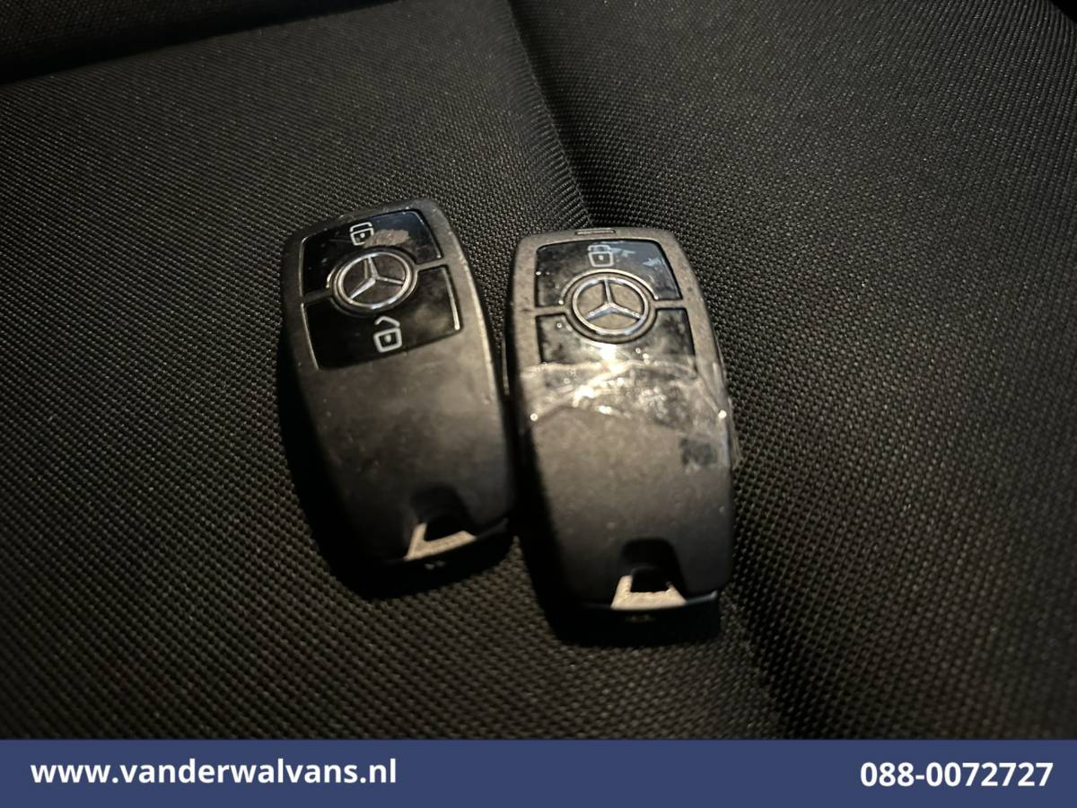 Mercedes-Benz Sprinter Mercedes-Benz Sprinter 314 CDI 143pk L2H2 Euro6 Airco | Imperiaal | Camera | Apple Carplay | LM Velgen | Cruisecontrol Android Auto, Trekhaak, Sidebars, Bumper Kit, Bijrijdersbank