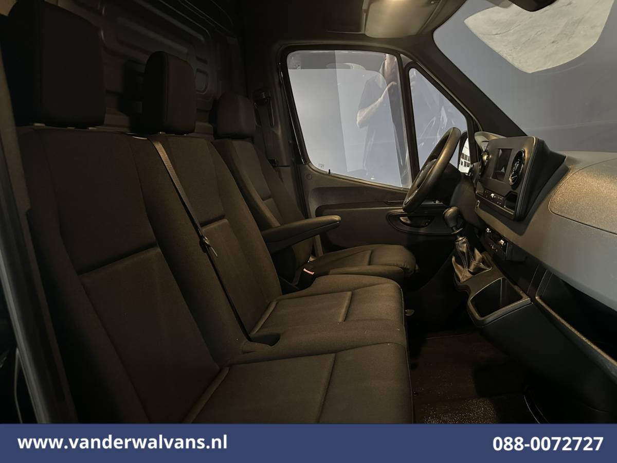 Mercedes-Benz Sprinter Mercedes-Benz Sprinter 314 CDI 143pk L2H2 Euro6 Airco | Imperiaal | Camera | Apple Carplay | LM Velgen | Cruisecontrol Android Auto, Trekhaak, Sidebars, Bumper Kit, Bijrijdersbank