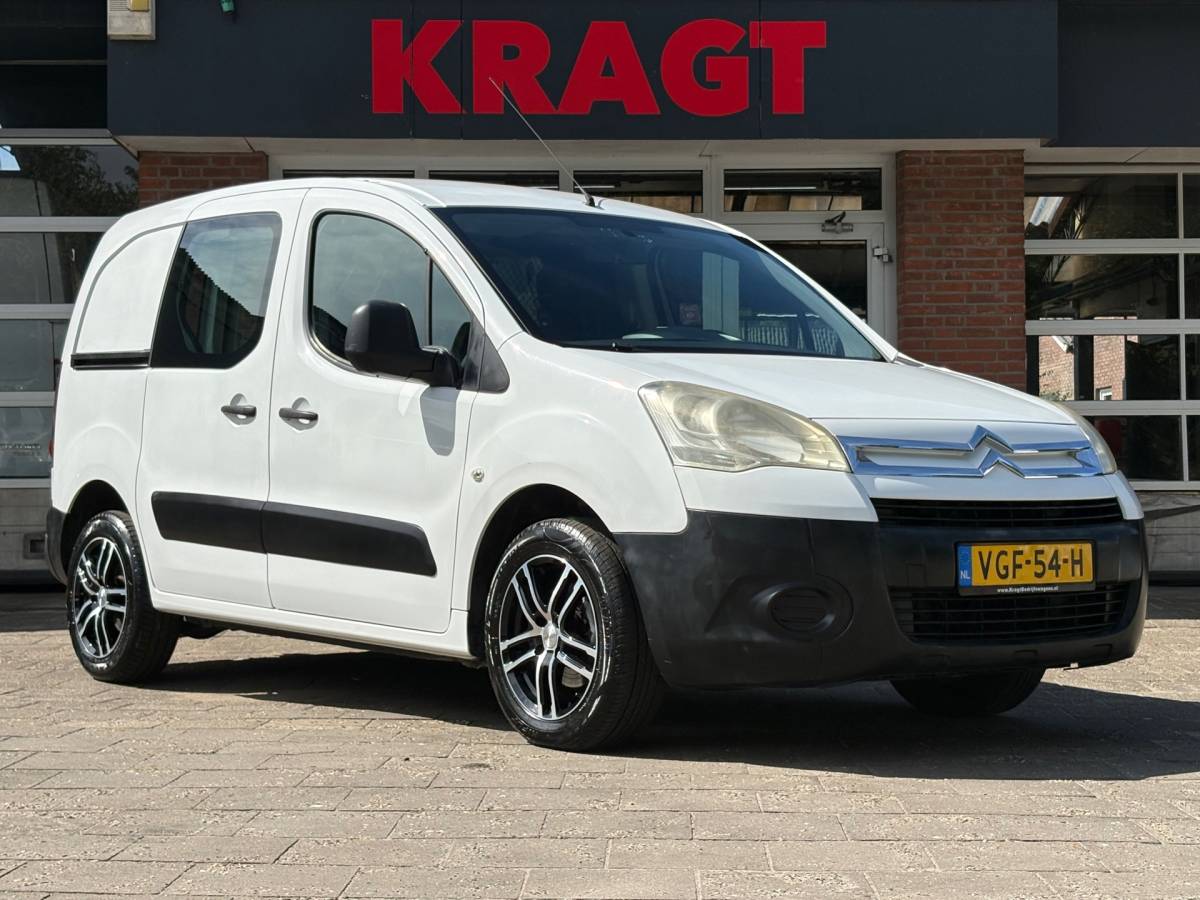 Citroën Berlingo Citroen Berlingo 1.6 VTi 500 Club|BENZINE|MARGE|trekhaak met 1200KG|radio|lichtmetalen velgen|schuifdeur met ruit|drie zitplaatsen