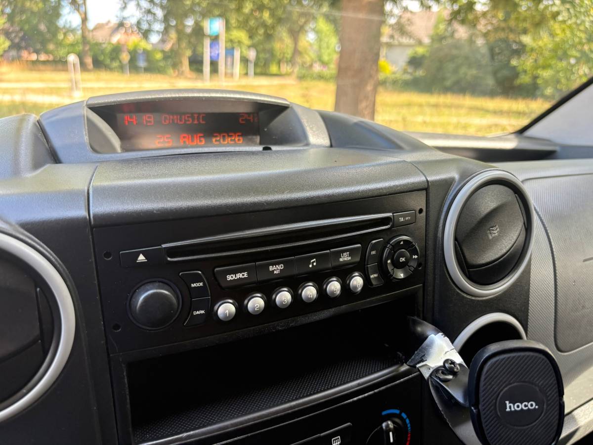 Citroën Berlingo Citroen Berlingo 1.6 VTi 500 Club|BENZINE|MARGE|trekhaak met 1200KG|radio|lichtmetalen velgen|schuifdeur met ruit|drie zitplaatsen