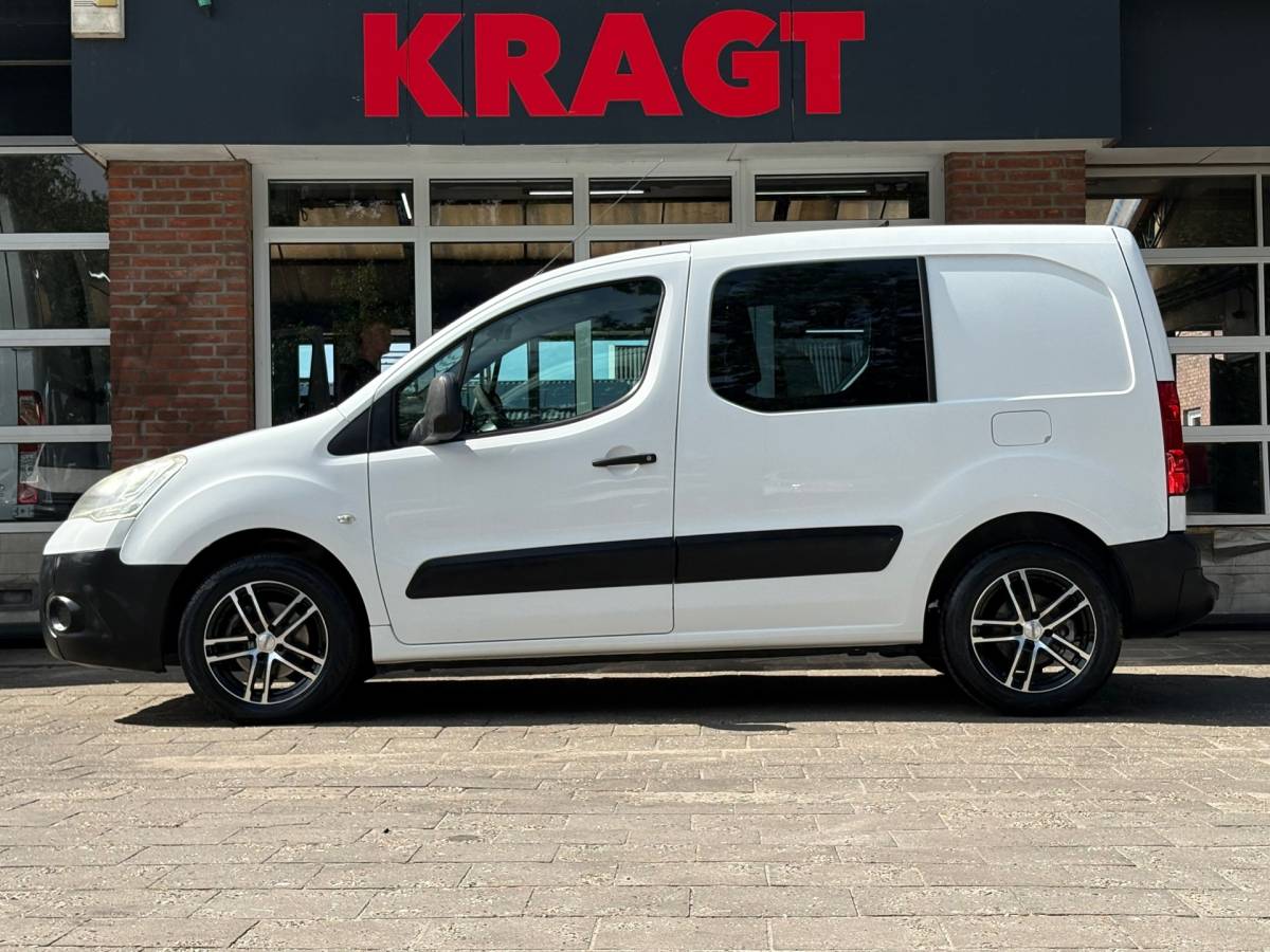 Citroën Berlingo Citroen Berlingo 1.6 VTi 500 Club|BENZINE|MARGE|trekhaak met 1200KG|radio|lichtmetalen velgen|schuifdeur met ruit|drie zitplaatsen